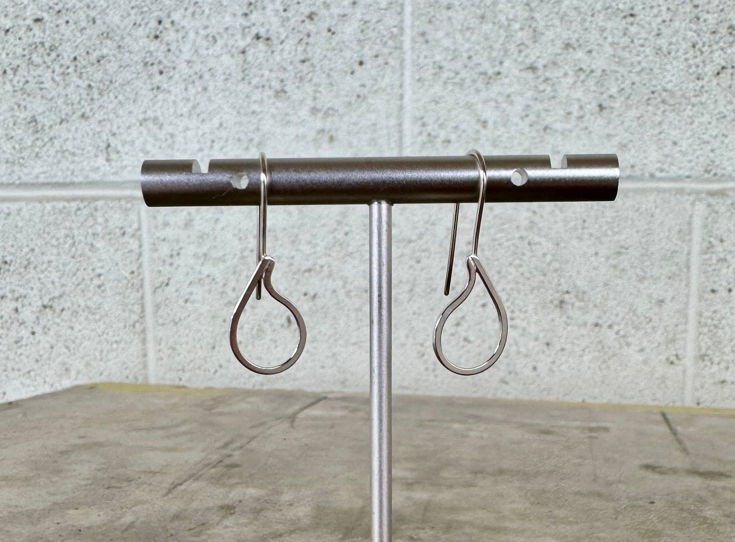 Lágrimitas (little tears) dangle earrings