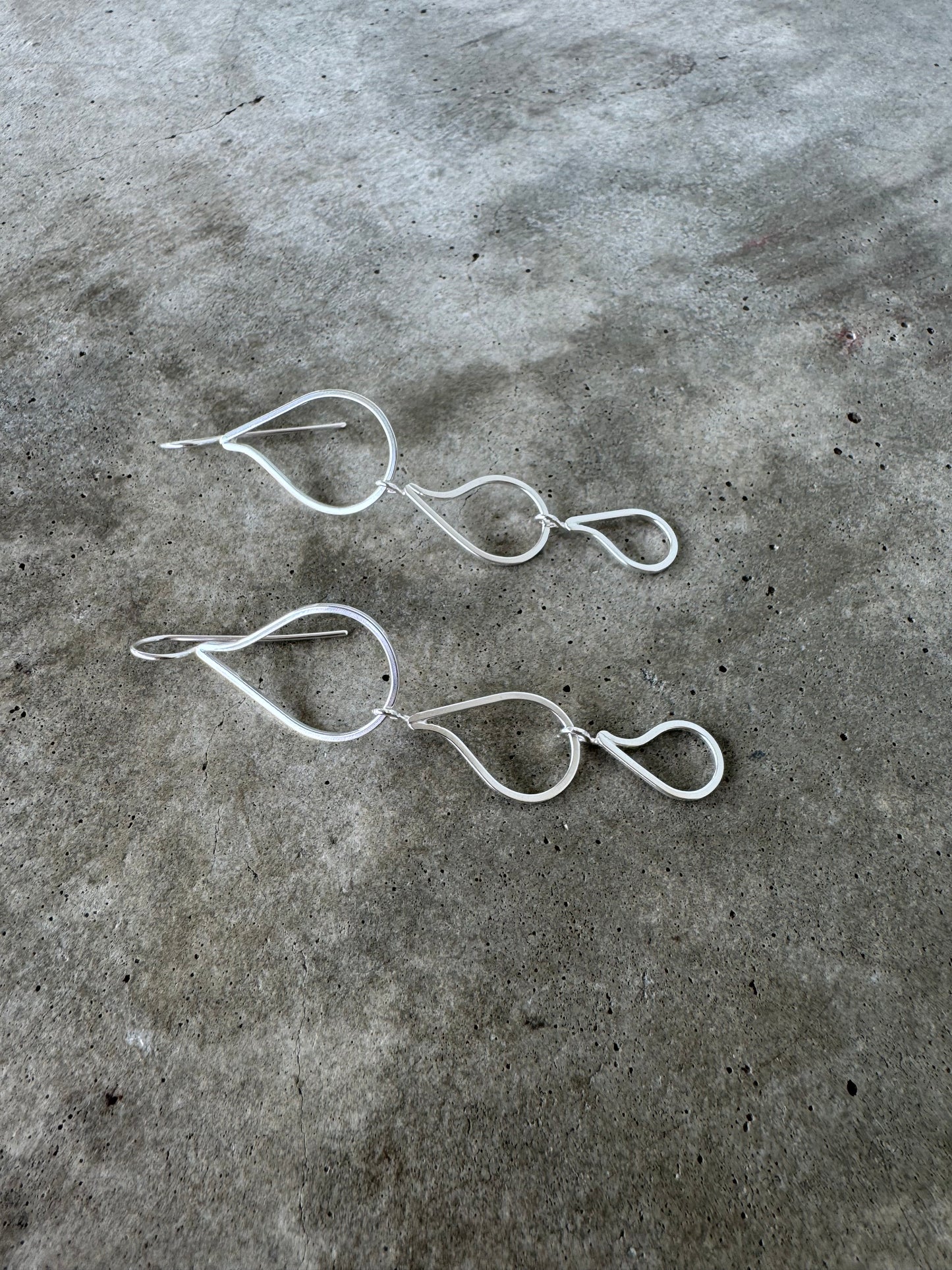 Lágrimas (tears) dangle earrings