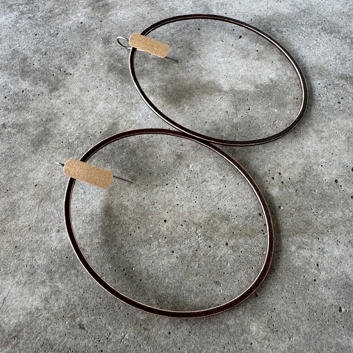 Brown and Gold O hoops
