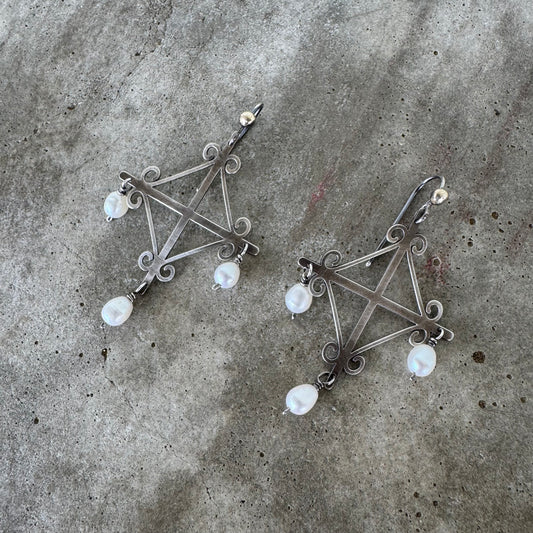 Ventana (Window) earrings