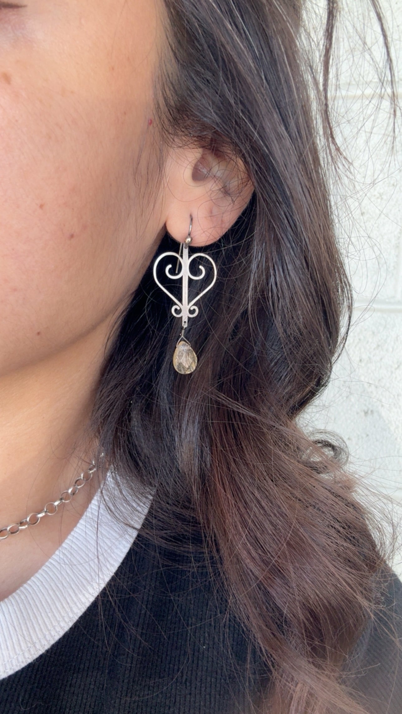 Resguardo del corazon (Guard your heart) earrings