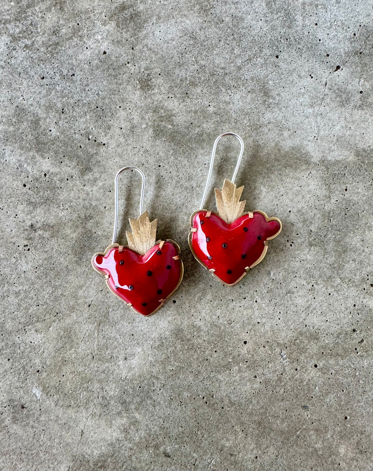 Corazon (heart) earrings